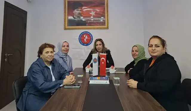 Sağlık çalışanı kadınlardan cinayete tepki: “Kadın cinayetleri politiktir!”