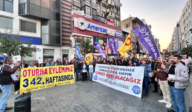 KHK’lılar 342. haftada oturma eyleminde: “Adalet yerini bulsun”