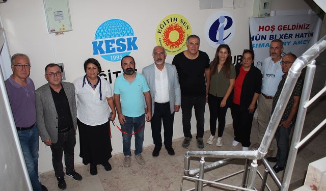 Eğitim Sen’in Yeni Evi: 10 Ekim ve 6 Şubat’ta Yitirilen Canlar Anısına; Mücadele Erdal Güney’in Türküleriyle Güçlendi