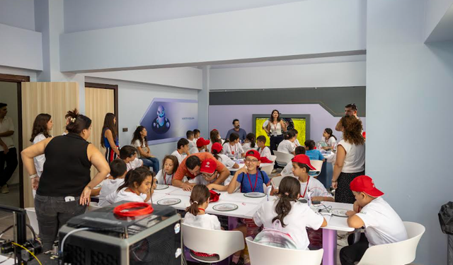 MERCAN 100. YIL İKLİM VE ÇEVRE BİLİM MERKEZİ’NDE ÖZEL ÖĞRENCİLER İÇİN BİLİM YOLCULUĞU