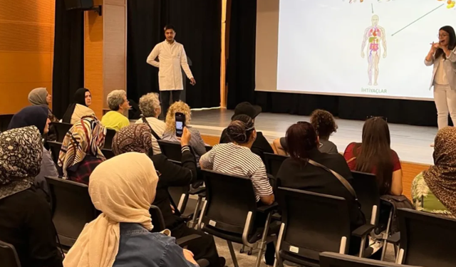 Kocaeli'de işaret diliyle sağlıklı beslenme eğitimi