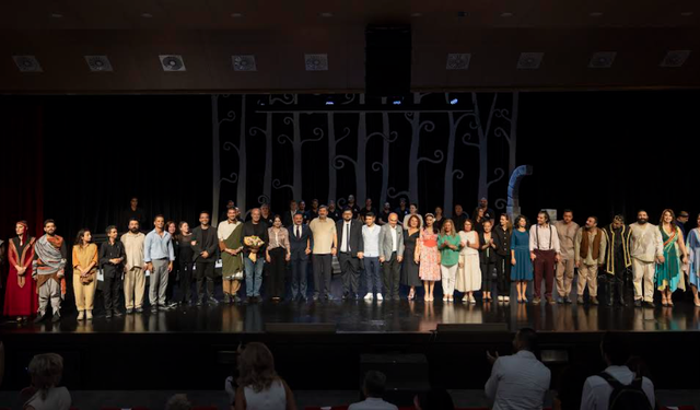 MERSİN ŞEHİR TİYATROSU 25. SEZONUNU BAHAR NOKTASI’YLA BAŞLATTI