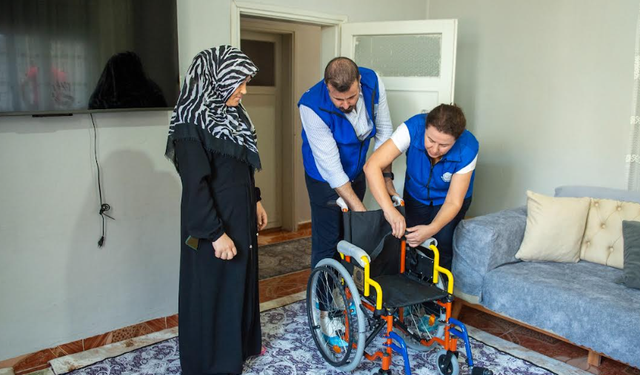Seyhan Belediyesinden Yaşlı, Hasta ve Özel Gereksinimli Vatandaşlara Tam Destek