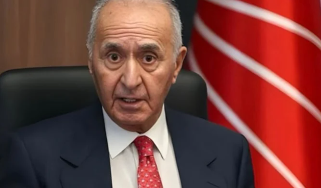 Eski CHP Genel Başkanı Hikmet Çetin hastaneye kaldırıldı