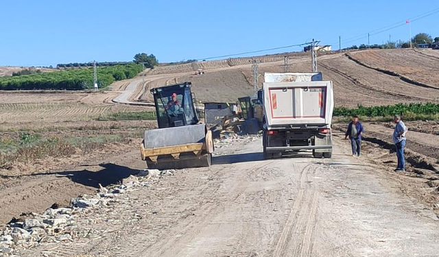 Yumurtalık’ta yollar cıncık gibi oluyor