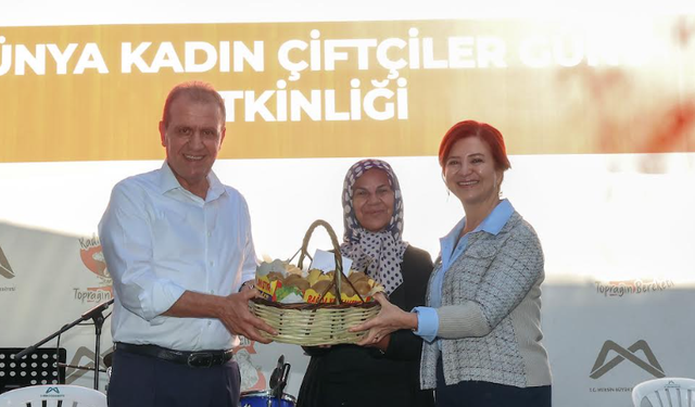 BAŞKAN SEÇER İLE MERAL SEÇER, ‘DÜNYA KADIN ÇİFTÇİLER GÜNÜ’ ETKİNLİĞİNE KATILDI