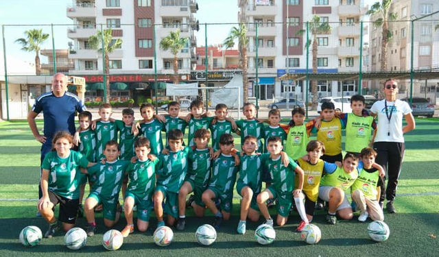 Ceyhan Belediyesi’nin Ücretsiz Futbol Kursları Yoğun İlgi Görüyor