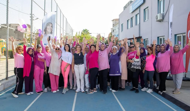 Seyhan Belediyesinden Erken Teşhis İçin Farkındalık Yürüyüşü