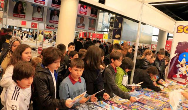 Kitap Fuarı'nda çocukların çizgi roman sevgisi