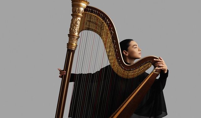 Merve Kocabeyler, arpın büyülü sesiyle SAHNE Minoa Pera’da