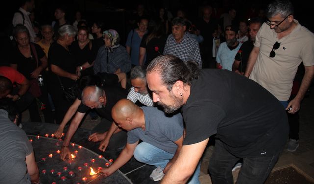 10 Ekim’de Adana’da Belgesel Gösterimi, Karanfiller ve Barış Mumlarıyla Anma