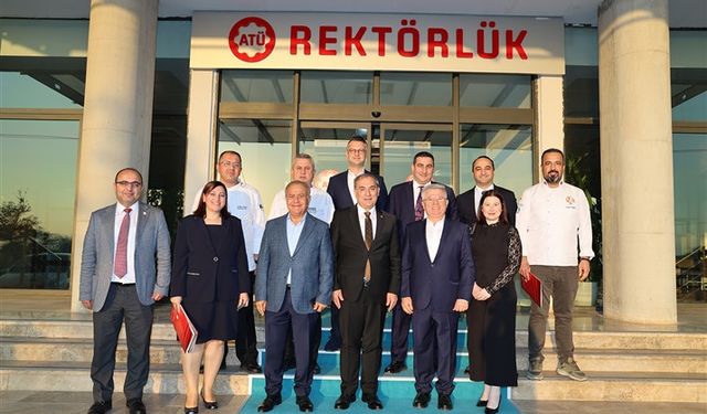 Öğrencilerimiz için Gastronomi Sektöründe Yeni Fırsatlar: 5 İş Birliği Protokolü Hayata Geçti