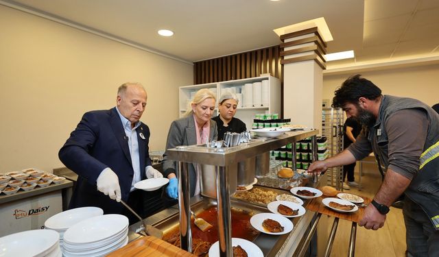 YÜREĞİR BELEDİYESİ’NDEN 10 KASIM’A ANLAMLI MENÜ