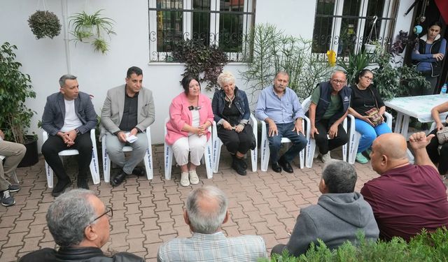 Başkan Vekili Akkan, Yenibaraj Mahallesi'nde Vatandaş ve Esnafla Buluştu