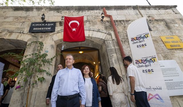 Başkan Seçer ve Meral Seçer, Tarsus Festivali Kapsamında ‘Cumhuriyet’in 2. Yüzyılı’nda Eğitim’ Söyleşisine Katıldı