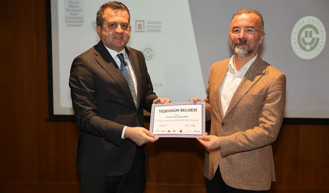 Çukurova Üniversitesi “Uluslararası Hukuk Bağlamında Savaş ve Çatışma” Konferansına Ev Sahipliği Yaptı