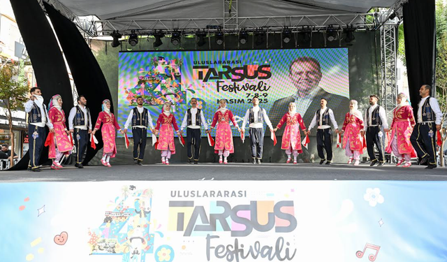 TARSUS’U KARNAVAL KENTİNE DÖNÜŞTÜREN ‘4. ULUSLARARASI TARSUS FESTİVALİ’ START VERDİ