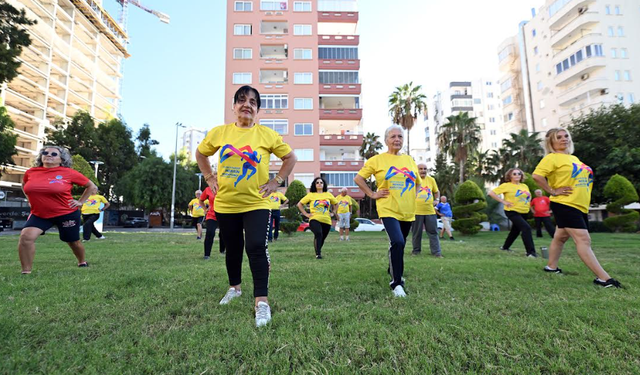 BÜYÜKŞEHİR’DEN EMEKLİ EVİ ÜYELERİ’NE SABAH SPORU