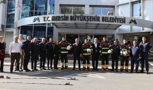 BÜYÜKŞEHİR BELEDİYESİ ANA HİZMET BİNASI’NDA YANGIN TATBİKATI GERÇEKLEŞTİRİLDİ