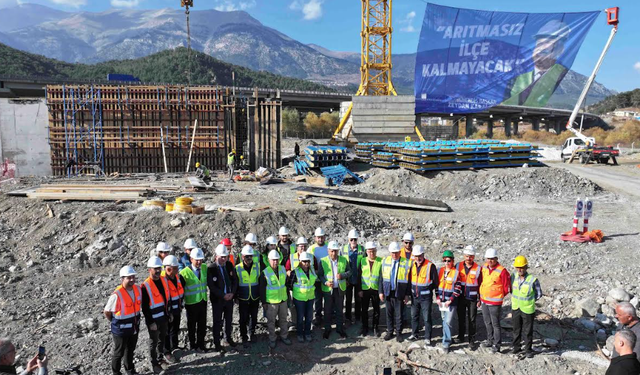 Pozantı’da Atık Su Arıtma Tesisi yapımı incelemesi ve ANZAK Rölyefi açılışı.