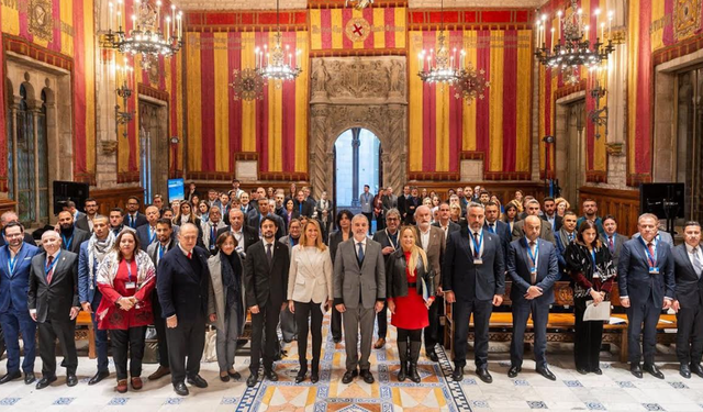 BAŞKAN SEÇER, "MERSİN, TÜRKİYE’NİN ÖZETİDİR"