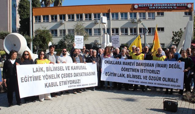 Adana'da Eğitim Sen Öncülüğünde Kurumlar Alana Çıktı: Eğitimde Dinselleştirmeye Geçit Yok!
