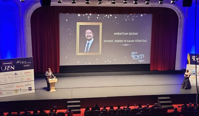 Muratcan Işıldak’a Uluslararası TOYP Ödülü