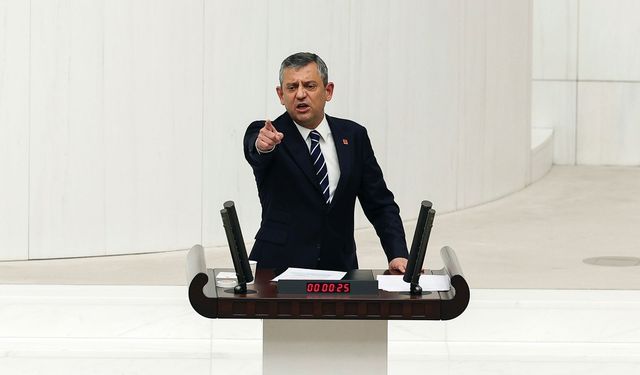 CHP lideri Özgür Özel’den bütçe konuşması: "AKP’nin kara düzeni" dedi, vaatlerini tek tek sıraladı