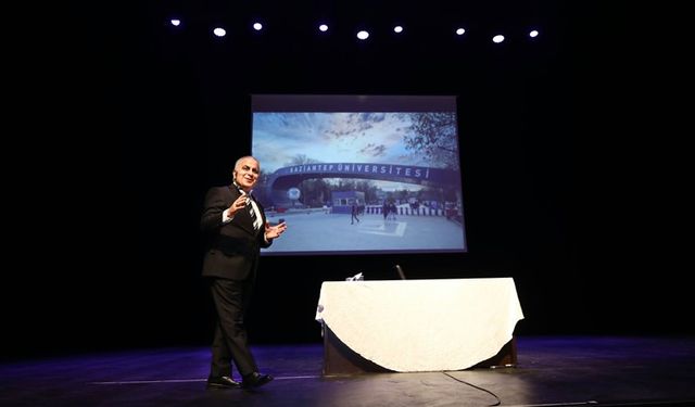 GAÜN REKTÖRÜ DOĞAN ÖĞRENCİLERLE BULUŞTU