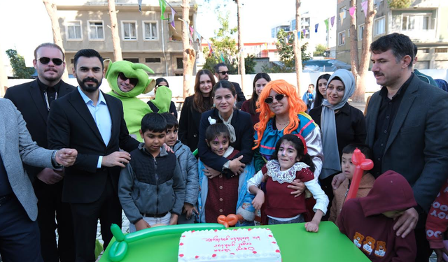 Başkan Vekili Av. Sevil Aydar Yıldız, 3 Aralık Dünya Engelliler Günü'nde özel çocuklarla buluştu