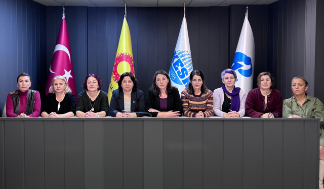 Eğitim Sen: “Geçmişte İzimiz, Geleceğe Sözümüz Var!” – 3. Kadın Kurultayı Başlıyor