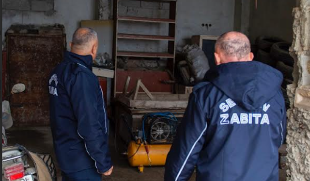 Seyhan Belediyesinden Halk Sağlığına Tavizsiz Denetim: Sağlığı Tehdit Eden Salçalar İmha Edildi