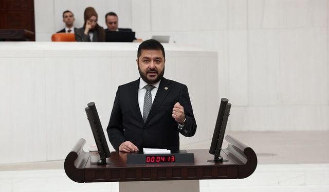 CHP'li Ahmet Baran Yazgan: CHP'li Belediye Başkanlarına "AKP'ye Geçin" Baskısı Yapılıyor İddiası