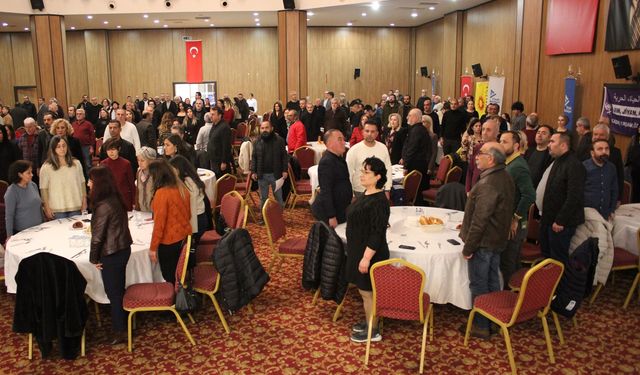 Eğitim Sen Adana Şube Başkanı İmrek: “Bu Bir Kutlama Değil, 31 Yıllık Direnişin Hafızası”