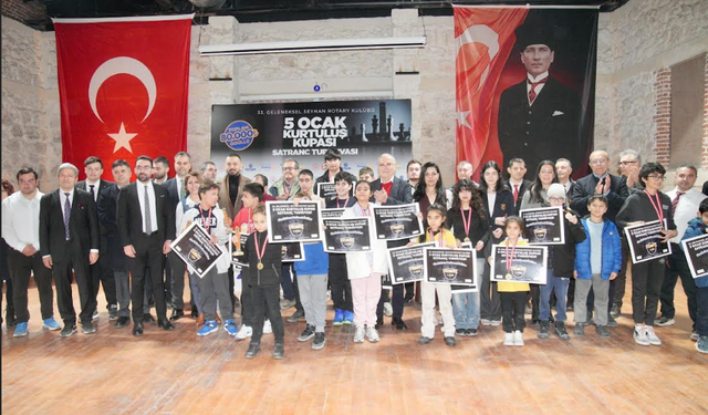 Seyhan’da 104.Yıla Yakışan Satranç Turnuvası