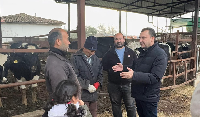 Başevirgen’in Dinlediği Besiciler Süt Fiyatlarına İsyan Etti: “Eskiden 4 İnek Bir Evi Geçindirirdi, Şimdi 10’u Yetmiyor”