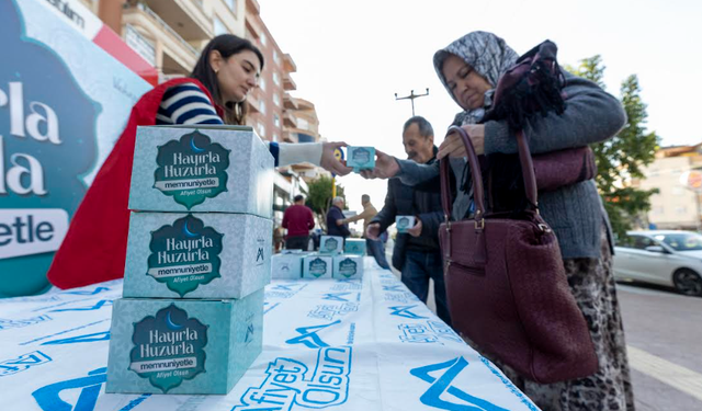 MERSİN BÜYÜKŞEHİR’DEN MİRAÇ KANDİLİ’NDE 15 BİN KANDİL SİMİDİ İKRAMI…