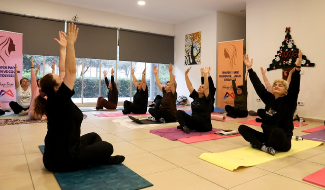 KADINLAR MERSİN BÜYÜKŞEHİR İLE NEFES VE HAREKETİN GÜCÜNÜ KEŞFEDİYOR