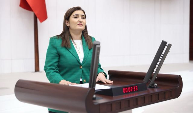 CHP İZMİR MİLLETVEKİLİ AV. SEVDA ERDAN KILIÇ: “EMEKLİ SADAKA DEĞİL, GASP EDİLEN ONURUNU İSTİYOR”