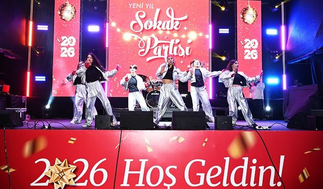 MERSİNLİLER YENİ YILA BÜYÜKŞEHİR İLE ‘MERHABA’ DEDİ