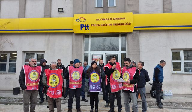Haber-Sen 2 No’lu Şube üyesi PTT çalışanları Altındağ–Mamak PDM önünde basın açıklaması yaparak iş bıraktı