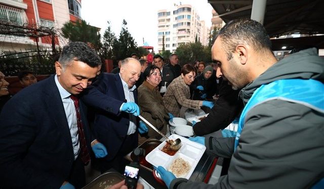 Yüreğir Belediyesi’nden Serinevler’de Birlik Ve Beraberlik İftarı