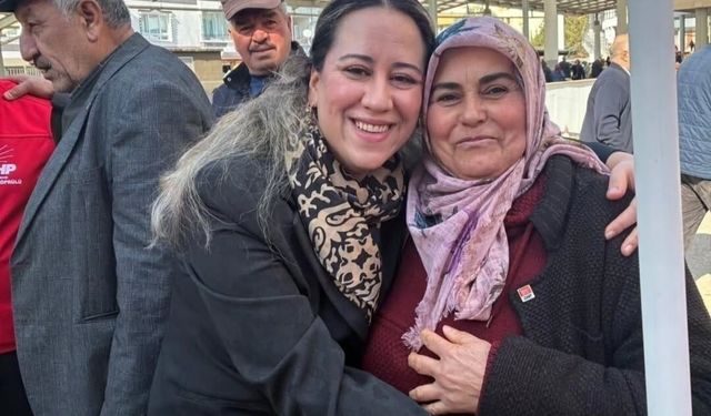 Av. Ayça Çağlar: "Pazardaki Her Tezgah Geçim Mücadelesini Gözler Önüne Seriyor"