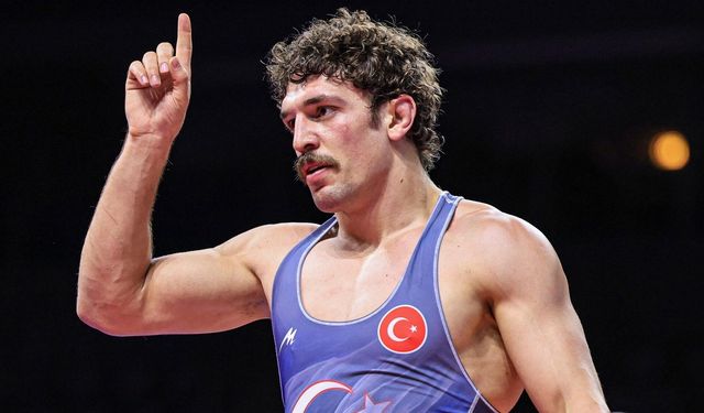 Milli Güreşçi Yüksel Sarıçiçek Zagreb’de Altın Madalyaya Uzandı