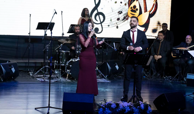 ANADOLU MOZAİĞİ BÜYÜKŞEHİR’İN ‘DİLDE TELDE ANADOLU’ KONSERİ’NE YANSIDI