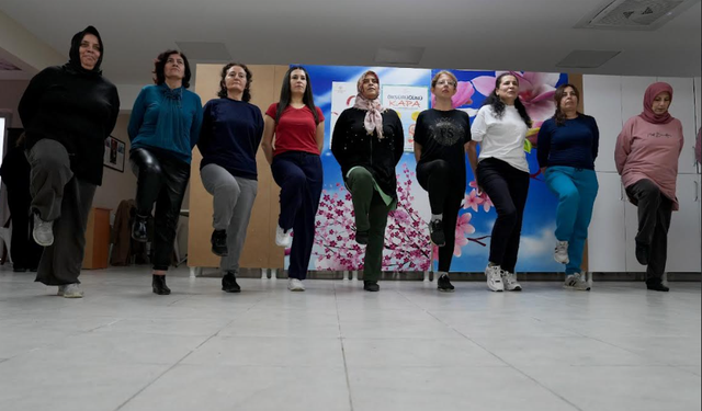 ÇUKUROVA BELEDİYESİ’NDEN KADINLARA HALK OYUNLARI KURSU