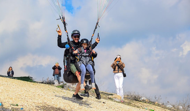 MERSİN BÜYÜKŞEHİR’DEN ‘ENGELSİZ GÖKYÜZÜ’ DENEYİMİ