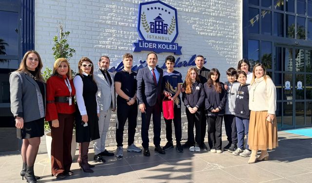 Seyhan İlçe Millî Eğitim Müdürü Murat Çelik’ten İstanbul Lider Koleji’ne Ziyaret