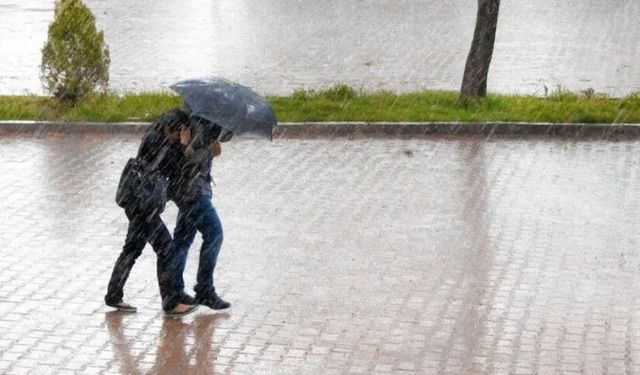 Meteoroloji Genel Müdürlüğü uyardı: Sağanak, fırtına, toz taşınımı ve çığ tehlikesi