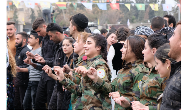 Rojava ve Barselona Deneyimi Işığında: Komünler Aracılığıyla Demokrasiyi Yeniden İnşa Etmek